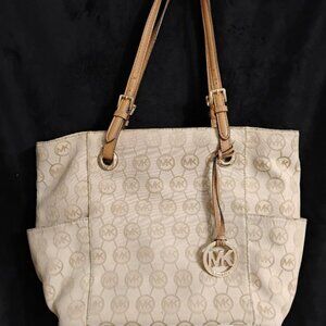 MICHAEL Michael Kors Cream and Tan Shoulder Bag